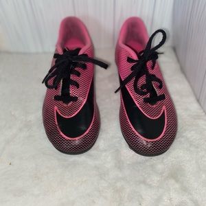 Nike Youth Pink Black Soccer Cleats US Size 1Y